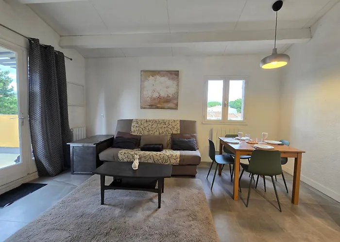 Appartement Joli T2 Avec Parking Et Wifi Tennis Village Agde