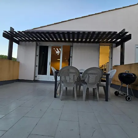 Апартаменти Joli T2 Avec Parking Et Wifi Tennis Village